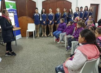 Patinadoras recibieron charla motivacional
