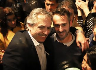 Hoy se presenta El Frente de Todos Pilar Alberto Fernandez apoyo el voto de boleta completa, en señal de apoyo a Federico Achaval.
