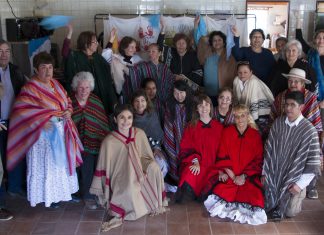 Adultos mayores celebraron el día del folklore