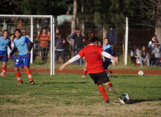Buen debut para las chicas de fútbol femenino