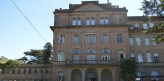 VIII Retiro Internacional de Yoga Hari Om.