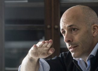 Compra de votos: Otro audio que complica al intendente de Pilar Polemico audio del director de Prensa del HCD, Maximiliano Ponce de León, complica a Ducote