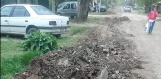 Peruzotti: Rompen asfalto por obra pero no fue reparado Rotura de asfalto de Pizarro en barrio Peruzzotti