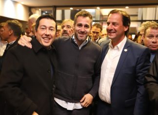 Achával: «Alberto será el próximo presidente de los argentinos» Achaval en el Foro de Concejales e intendentes en Rosario acompañando al candidato a presidente Alberto Fernandez