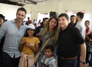 Achával: «Vamos a recuperar un Estado humano para la gente» El candidato a intendente, Federico Achaval, recibio la visita del referente social y diputado nacional, Daniel Arroyo.