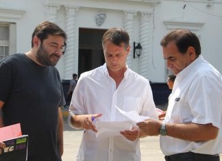 Laurent: «Nos preocupa la falta de respuesta del Municipio» Santiago Laurent, Molina y Silvio Rodriguez critican la falta de colaboracion del municipio en el traspaso