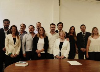 Achával calificó a su gabinete como gente de «fuerte compromiso político y social»