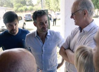 Achával y el Ministro de Salud Gollán recorren Derqui Achával y el Ministro de Salud Gollán recorren Derqui