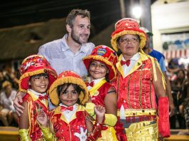 Achával en los precarnavales: «Hoy más que nunca compartimos la cultura y la identidad que nos unen» Achával en la apertura de los precarnavales: "Hoy más que nunca compartimos la cultura y la identidad que nos unen"