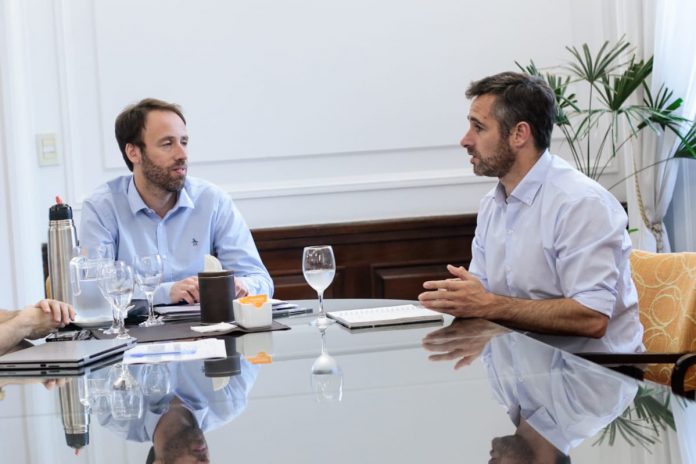 Achával junto al ministro de Hacienda bonaerense Pablo Lopéz: Achával junto al ministro de Hacienda bonaerense Pablo Lopéz: