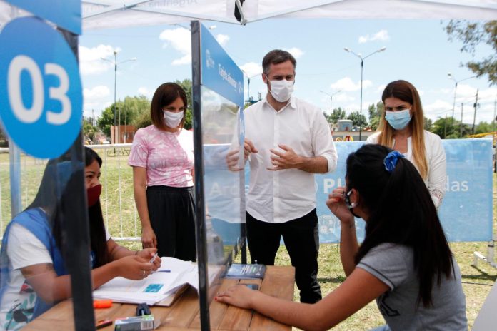 Achával: “Reforzar la Tarjeta AlimentAR es garantizar que ningún chico pase hambre”
