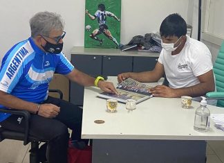 Un pilarense en la competencia Patagonia Ultra Bike 1- El director de Deportes municipal, Fernando Trillo, recibió al ciclista local Osmar González