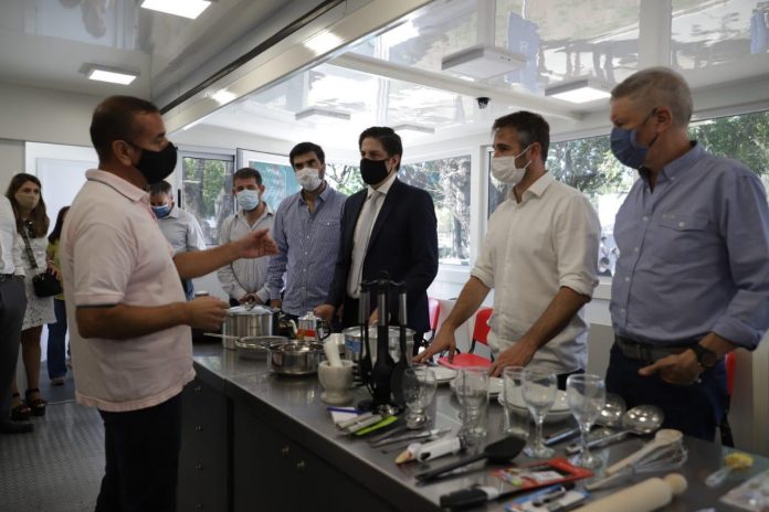 Trotta - Achaval Aulas Talleres Móviles