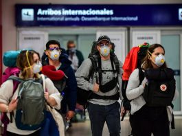 Coronavirus: El Gobierno pide evitar viajes al exterior tras un contagio masivo en un viaje de egresados a México viajes al exterior