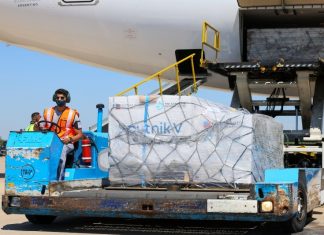 Llegó a la Argentina el décimo vuelo de Aerolíneas Argentinas con un nuevo lote de Sputnik V décimo vuelo