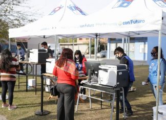 Conectados llega a más de 60 mil estudiantes pilarenses Conectados llega a más de 60 mil estudiantes pilarenses