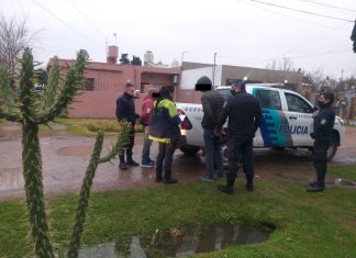 Detienen a dos hombres por posesión de tres vehículos robados tres vehículos robados