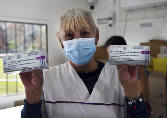 500 mil dosis de AstraZeneca