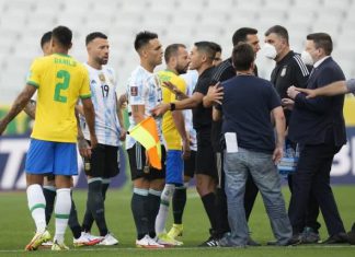Infantino se separó del escándalo en el partido de Argentina-Brasil infantino