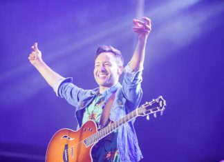 Pilar cerró la última noche de carnaval con todo el ritmo y color