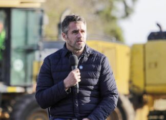 Achával anunció la construcción del Club Municipal Derqui