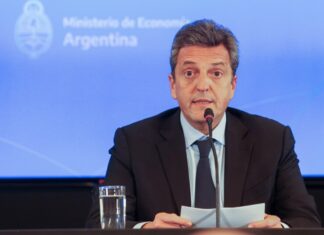 Sergio Massa se reunirá mañana con los equipos de cada ministerio Sergio Massa se reunirá mañana con los equipos de cada ministerio