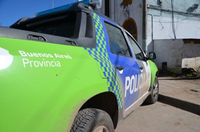 tres policías sospechados de robar más de 300 mil pesos