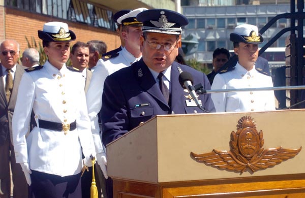 DACR7RKT5BCWHBZSQ6FENZJZJA La participación de la Fuerza Aérea en Malvinas