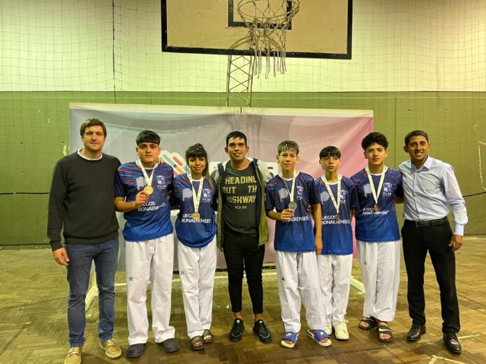 Delegación de taekwondo 38 medallas
