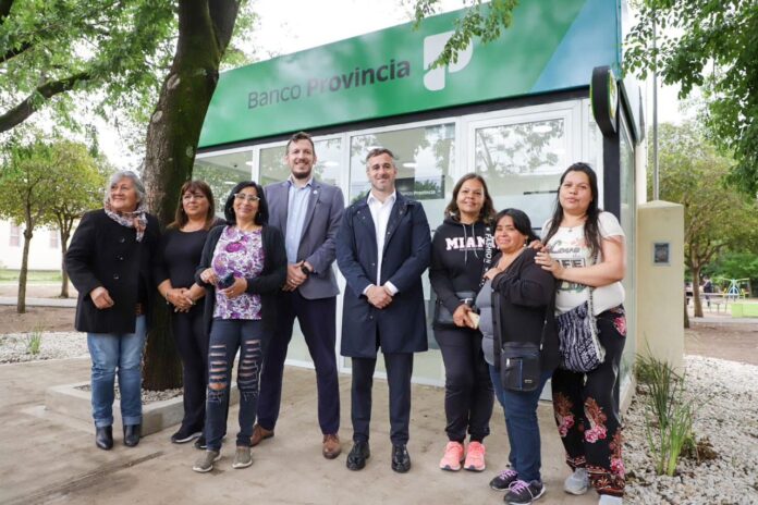Inauguran nuevo cajero automático en Lagomarsino