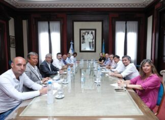 Achával participó de un encuentro con el gobernador en La Plata Achával participó de un encuentro con el gobernador en La Plata