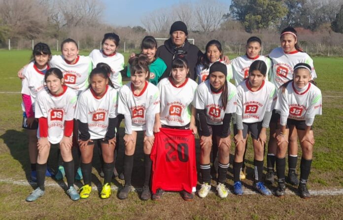 Fútbol Femenino , Pilar Sub 14 Pilar gritó campeón en el Regional de fútbol femenino
