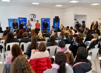 Achával lanzó la nueva Unidad Académica del CMFP: “Planteamos políticas para el desarrollo integral de la comunidad” Achával lanzó la nueva Unidad Académica del CMFP