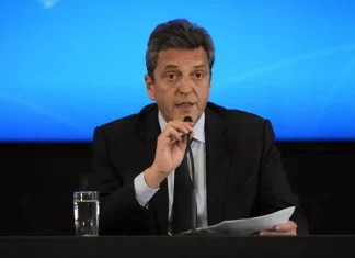 Massa: «Salimos a tenderle la mano a la gente» “El FMI nos intentó poner condiciones que eran mucho peores, pero nos dimos vuelta