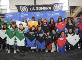 Achával acompañó a los equipos de fútbol femenino en la presentación de sus camisetas
