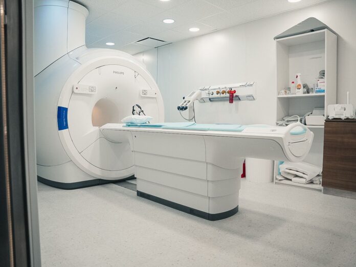 WhatsApp Image 2023-09-14 at 17.12.55 Ya esta en funcionamiento el nuevo resonador del Hospital Central