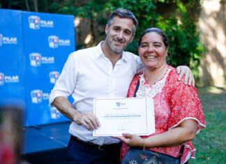 Achával acompañó a los auxiliares que completaron un nuevo ciclo de formación Achával acompañó a los auxiliares que completaron un nuevo ciclo de formación