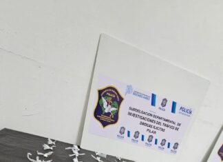 Dealers detenidos con 90 dosis de cocaína secuestrada Dealers detenidos con 90 dosis de cocaína secuestrada