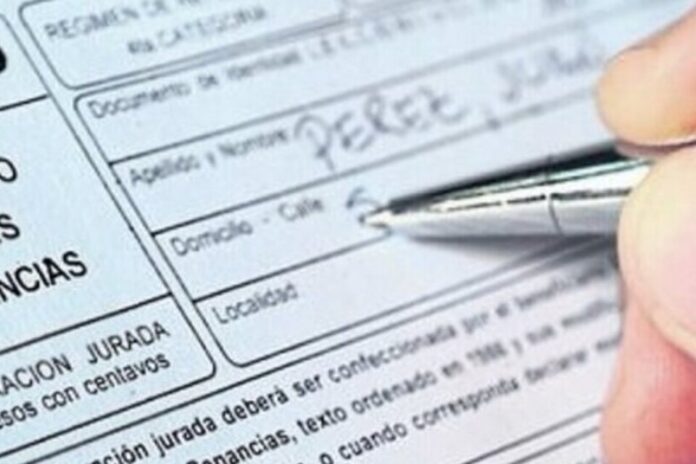 766779-753908-ganancias-0-0 el piso del mínimo no imponible sufrirá una suba que será de $1,8 millones para solteros y de $2,2 millones para casados.