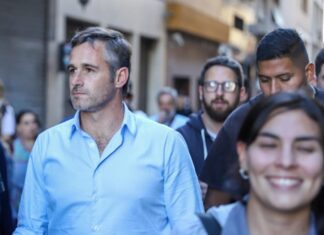 Achával participó en la marcha universitaria Achával participó en la marcha universitaria
