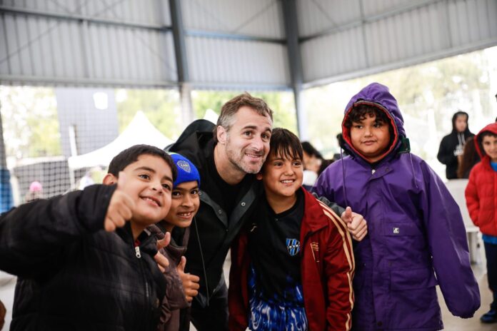 Achával acompañó a los chicos de la Liga Municipal de Futsal que realizaron sus aptos físicos