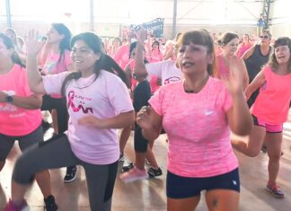 «Tomatelo a Pecho»: jornada deportiva para concientizar sobre la lucha contra el cáncer de mama "Tomatelo a Pecho": jornada deportiva para concientizar sobre la lucha contra el cáncer de mama