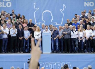 Kicillof en el Día de la Lealtad: «El desastre de Milei no dura para siempre» Kicillof en el Día de la Lealtad: "El desastre de Milei no dura para siempre"