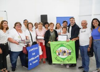 Achával acompañó a los centros de jubilados que recibieron su personería jurídica Achával acompañó a los centros de jubilados que recibieron su personería jurídica