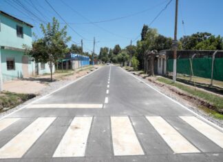 Achával recorrió nuevos asfaltos en Derqui Achával recorrió nuevos asfaltos en Derqui