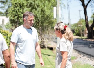 Achával recorrió las nuevas obras de asfalto de Derqui Achával recorrió las nuevas obras de asfalto de Derqui