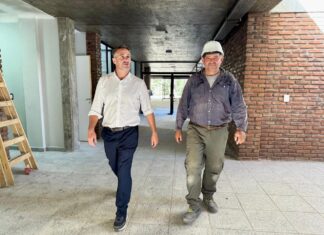 Achával recorrió la obra de la Escuela Técnica N°4 de Villa Rosa Achával recorrió la obra de la Escuela Técnica N°4 de Villa Rosa