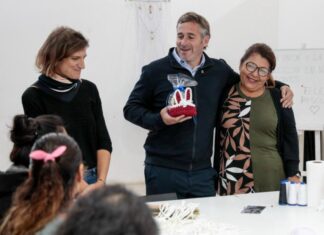 Achával compartió los talleres de Pascuas de la Casa de Desarrollo Humano en Tribarrial Achával compartió los talleres de Pascuas de la Casa de Desarrollo Humano en Tribarrial