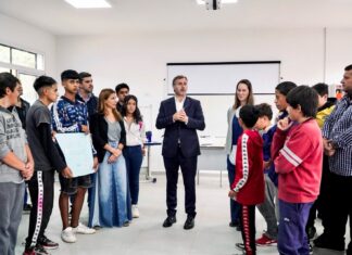 Achával inauguró el nuevo SUM del Centro de Formación Integral N° 1 de Pilar Achával inauguró el nuevo SUM del Centro de Formación Integral N° 1 de Pilar