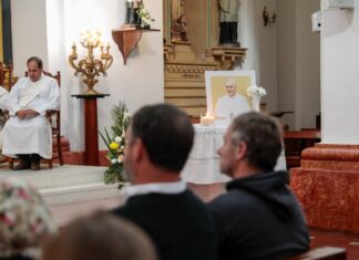 Achával participó de la misa de exequias por el Papa Francisco Achával participó de la misa de exequias por el Papa Francisco